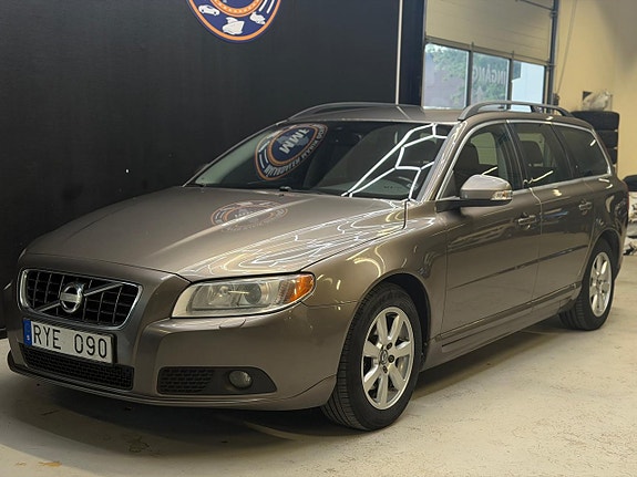 Volvo V70 5 of 22