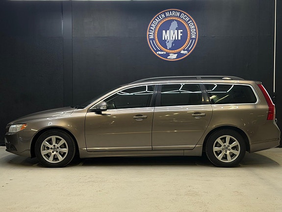 Volvo V70 4 of 22
