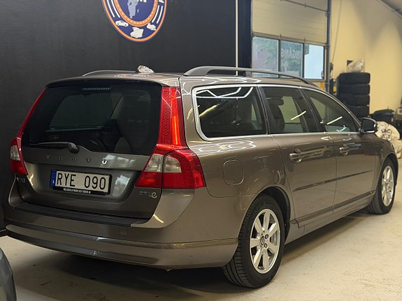 Volvo V70 20 of 22