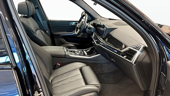 BMW X5 M 3 of 9