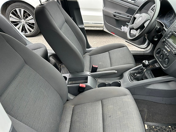 Volkswagen Golf V 13 of 15
