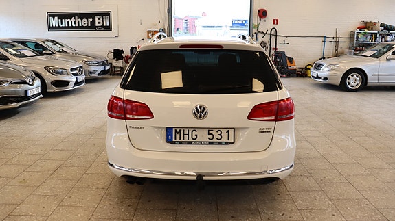 Volkswagen Passat 8 of 16