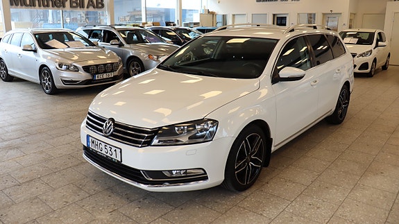Volkswagen Passat 2 of 16