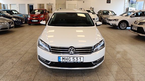 Volkswagen Passat 7 of 16