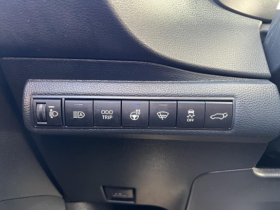 Toyota Corolla 13 of 19