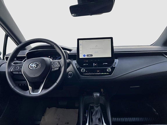 Toyota Corolla 8 of 18