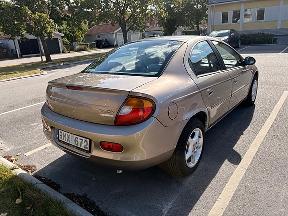 Chrysler Neon 7 of 11