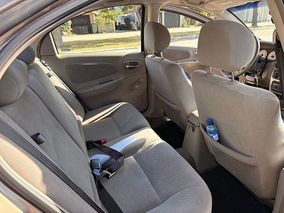 Chrysler Neon 8 of 11