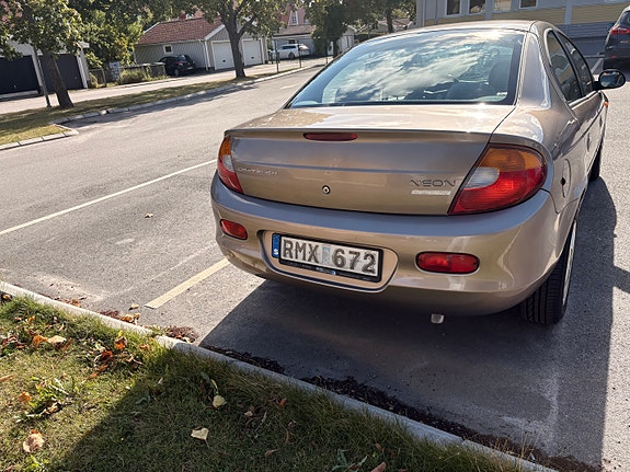 Chrysler Neon 10 of 11