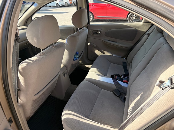 Chrysler Neon 6 of 11