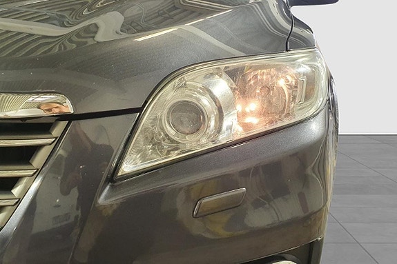 Toyota RAV4 9 of 22