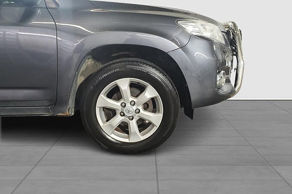 Toyota RAV4 11 of 22