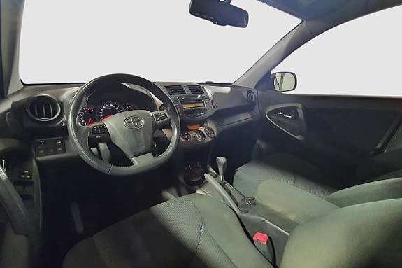 Toyota RAV4 13 of 22