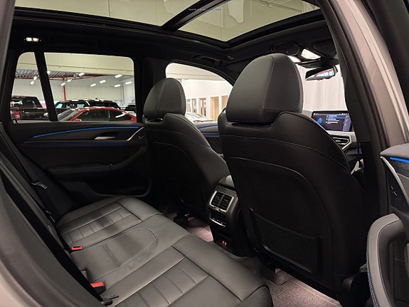 BMW iX3 17 of 26