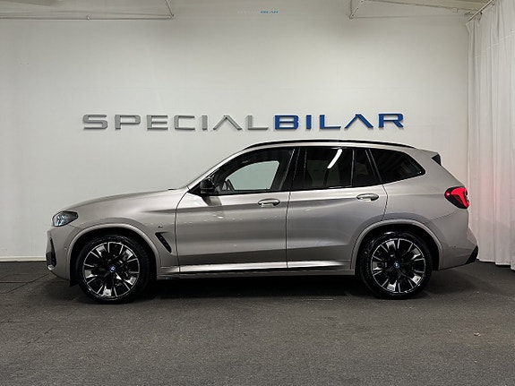 BMW iX3 2 of 26