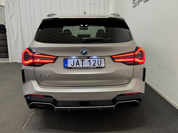 BMW iX3 25 of 26
