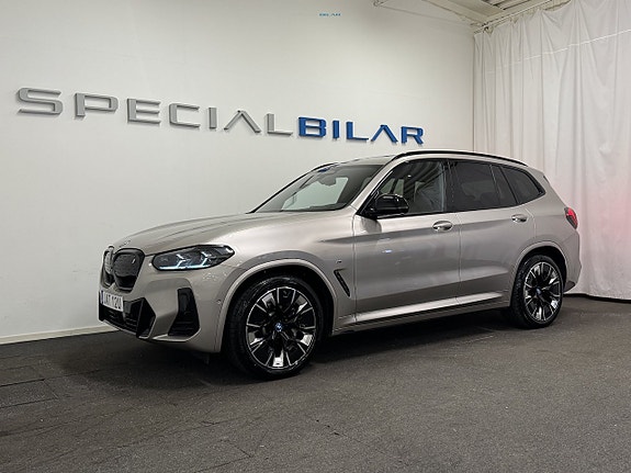BMW iX3 23 of 26