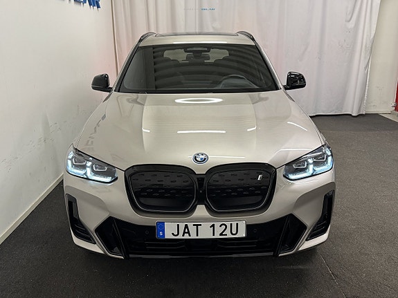 BMW iX3 22 of 26