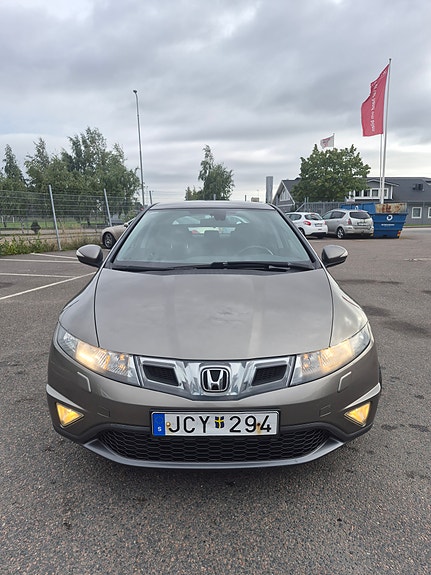 Honda Civic 2 of 20