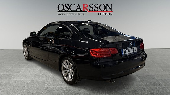 BMW 320d 3 of 13