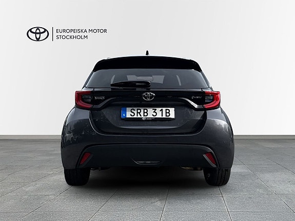 Toyota Yaris 4 of 14