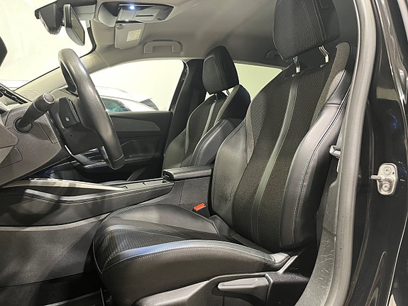 Peugeot 308 SW 8 of 20
