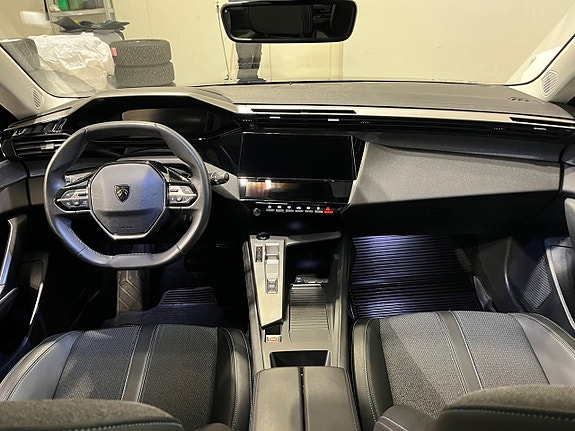 Peugeot 308 SW 11 of 20