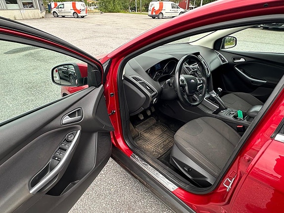 Ford Focus 9 of 11