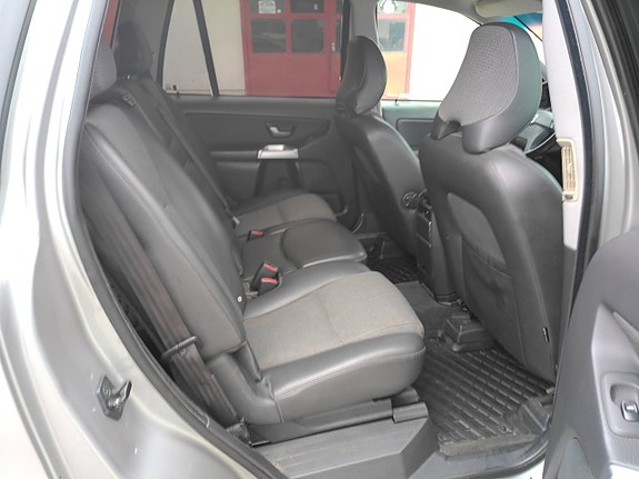 Volvo XC90 6 of 11