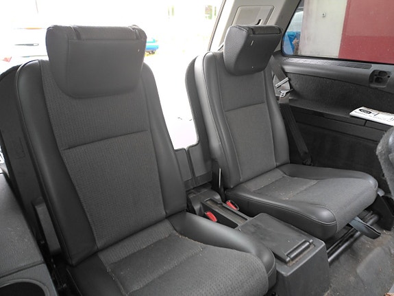 Volvo XC90 7 of 11