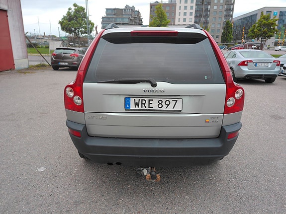Volvo XC90 9 of 11