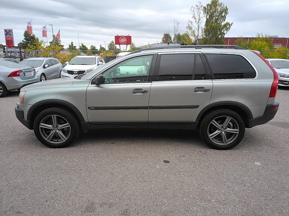 Volvo XC90 10 of 11