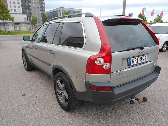 Volvo XC90 4 of 11