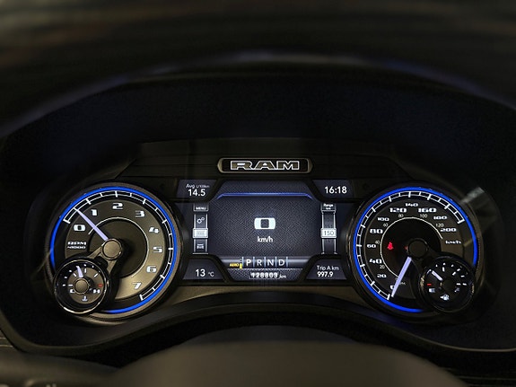 Dodge RAM 1500 18 of 23