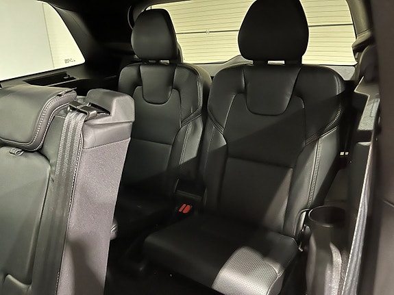 Volvo XC90 12 of 26