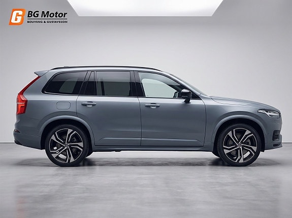 Volvo XC90 3 of 26