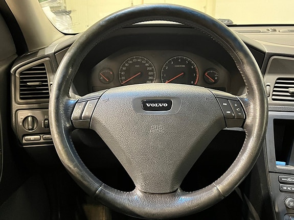 Volvo S60 13 of 17