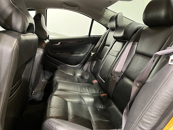 Volvo S60 9 of 17