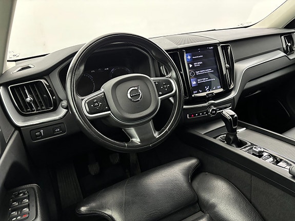 Volvo XC60 14 of 23