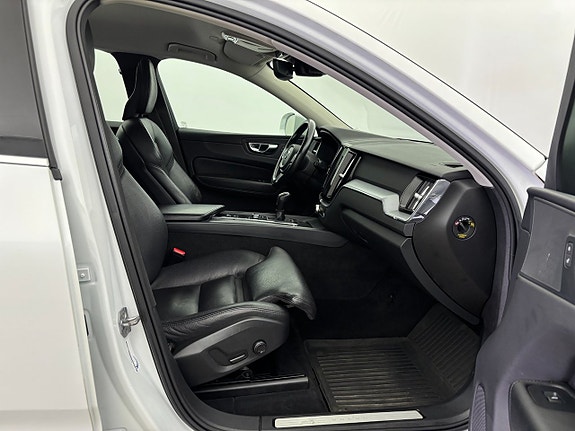 Volvo XC60 19 of 23