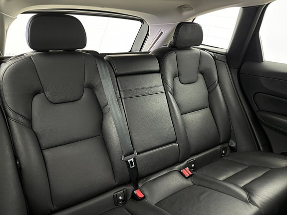 Volvo XC60 20 of 23