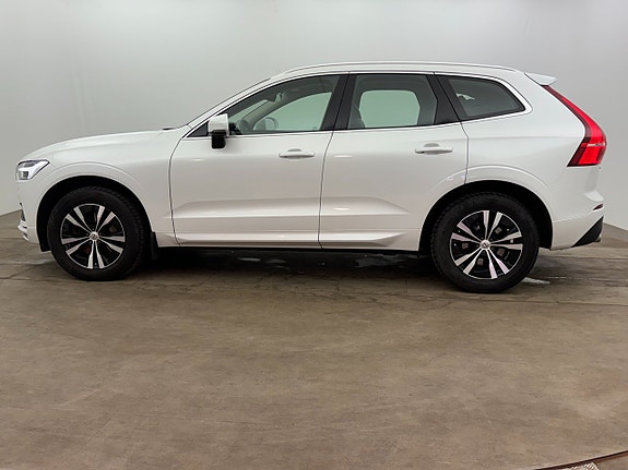 Volvo XC60 2 of 23