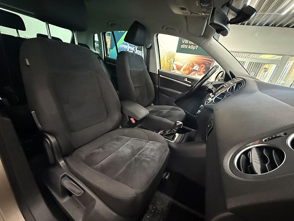 Volkswagen Tiguan 10 of 15