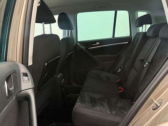 Volkswagen Tiguan 11 of 15