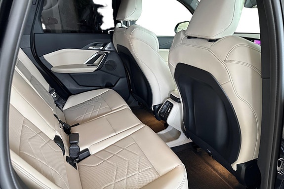 BMW X1 7 of 19