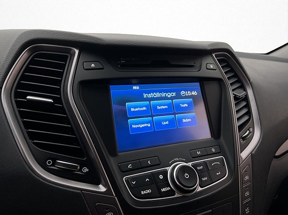 Hyundai Santa Fe 18 of 30