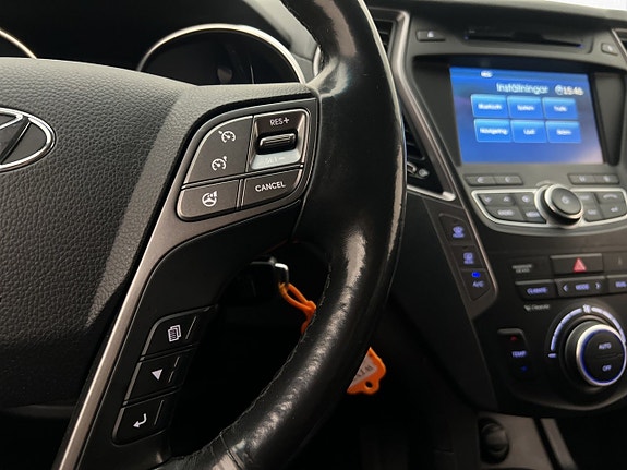 Hyundai Santa Fe 15 of 30