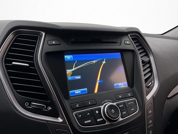 Hyundai Santa Fe 17 of 30