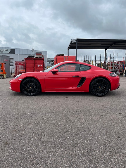 Porsche 718 Cayman 6 of 6