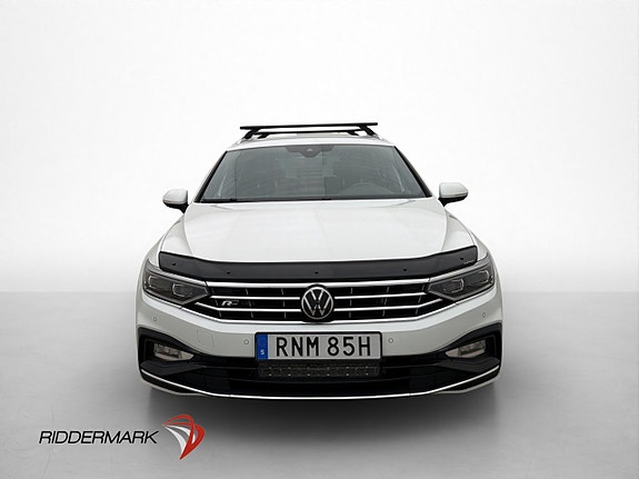 Volkswagen Passat 2 of 30
